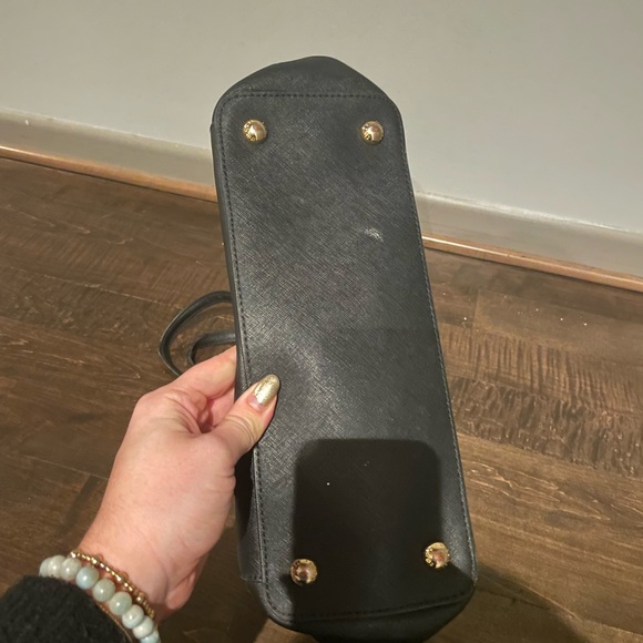 Michael Kors Charlotte Large Saffiano Leather Top-Zip Tote Bag - Picture 2 of 3